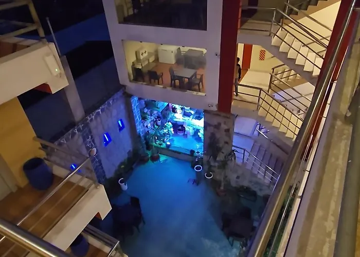 Hotel Manantial